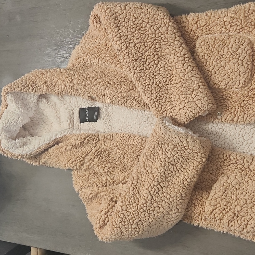 Me Jane Girls fluffy jacket 10/12 beige and white